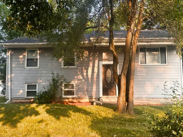948 Dartmouth Ave, Matteson, IL 60443