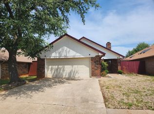 3203 Susan Dr, Bedford, TX 76021