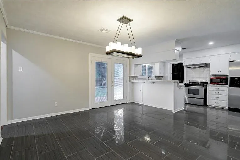 7151 Edgemoor Dr — Photo 11