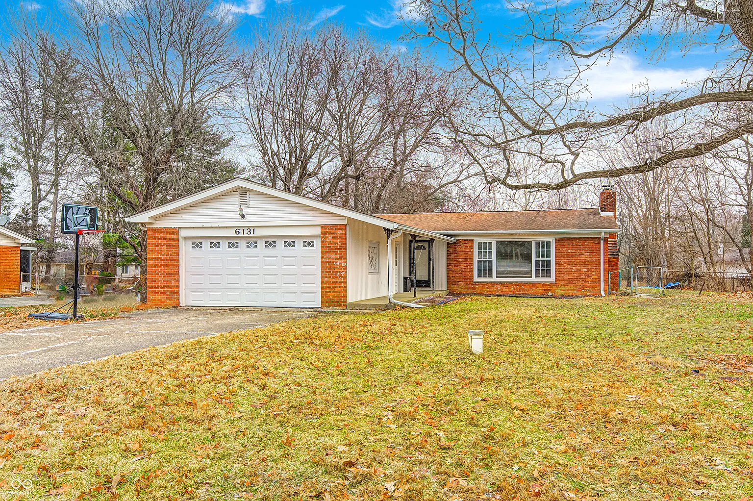 6131 Broadmoor Plz photo 1