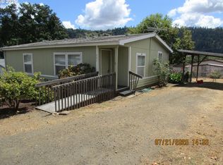 751 SE Meadowood Dr, Winston, OR 97496