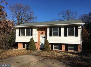 16 Carissa Ct, Owings Mills, MD 21117