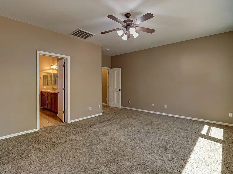 2905 Leonita Ct — Photo 20