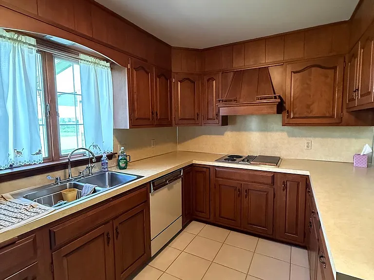 536 Springville Rd — Photo 6