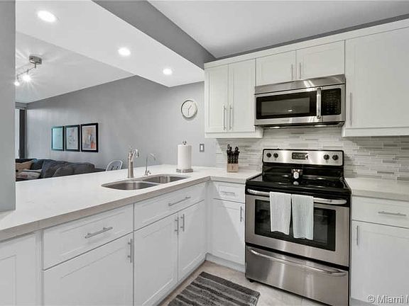 3rd image of 15575 Miami Lakeway N APT 103