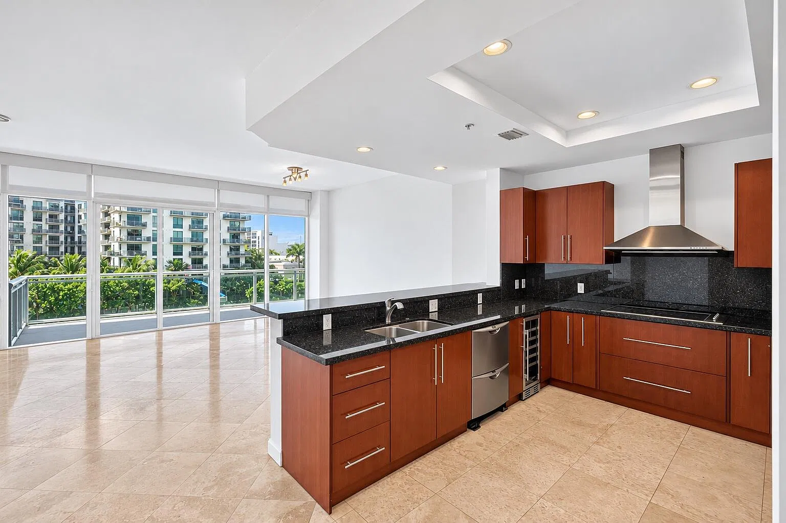1090 NW North River Dr — Photo 2