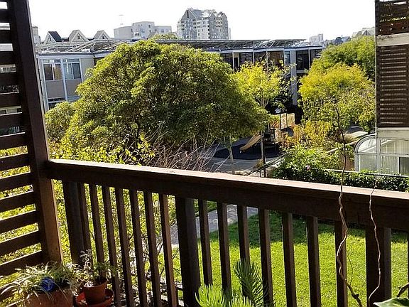 2nd image of 1545 Buchanan St APT 3