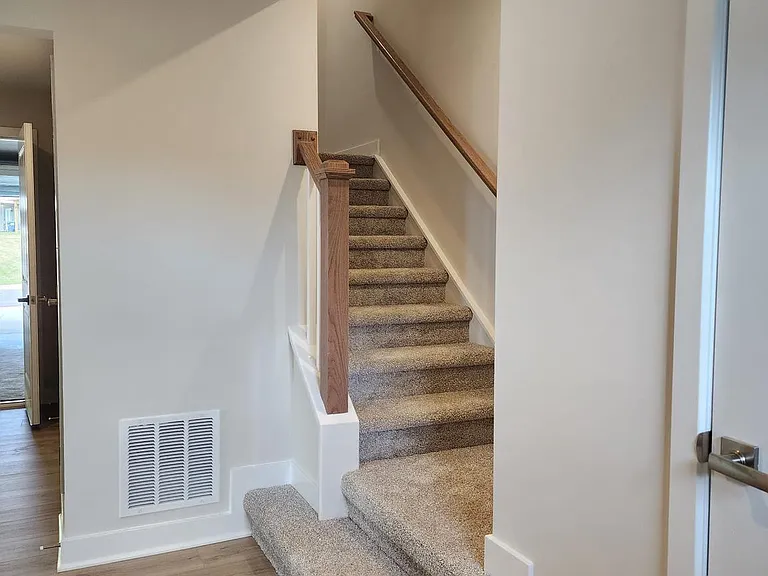 9400 Tanfield Dr — Photo 4