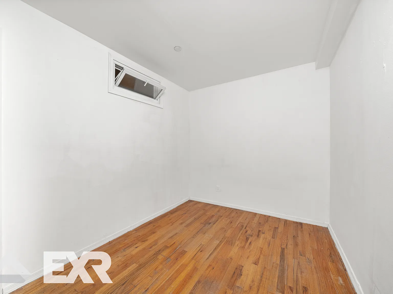 530 West 47th Street — Photo 2