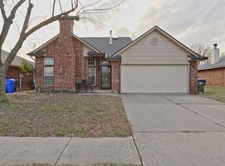 400 Crest Pl, Norman, OK 73071