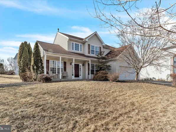 520 Summer Hill Dr, Gilbertsville, PA 19525
