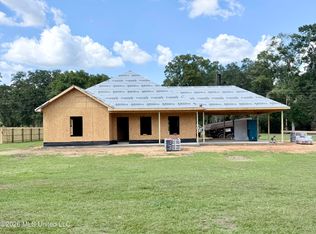 6715 Caraway Rd, Moss Point, MS 39562