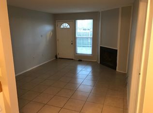 8456 Bayou Fountain Ave APT B, Baton Rouge, LA 70820