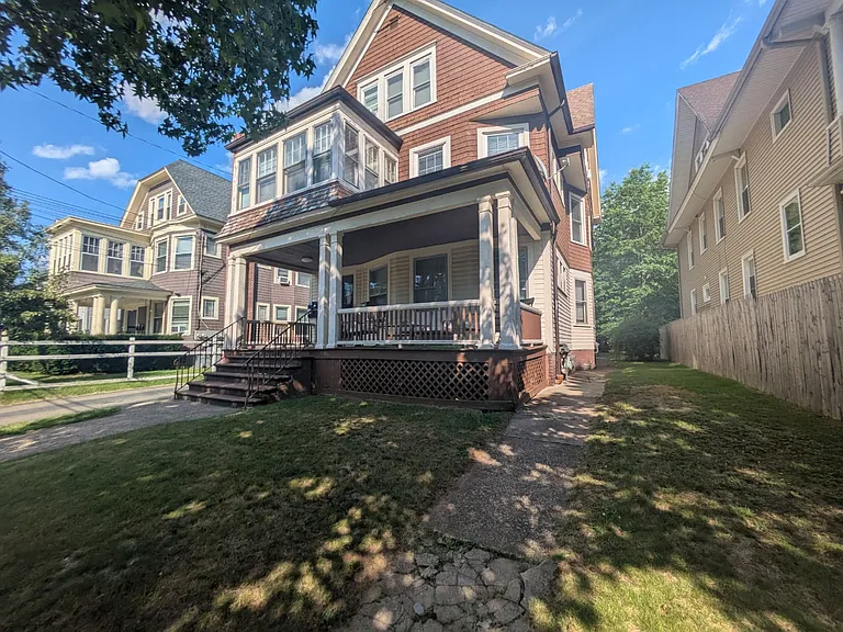 85 Hubinger St #2B — Photo 15