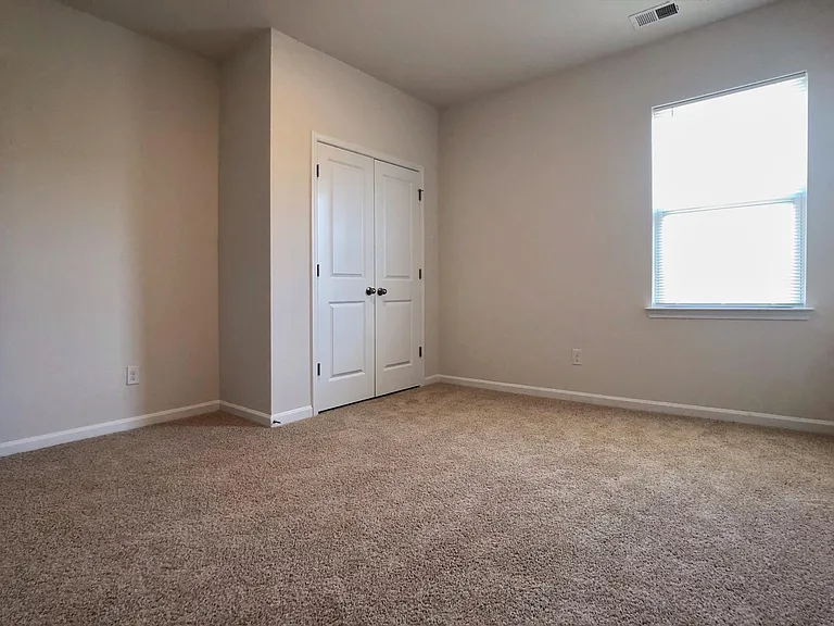 208 Marathon Ln — Photo 9