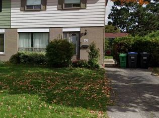 26 Flamingo Cres, Brampton, ON L6T 2G5
