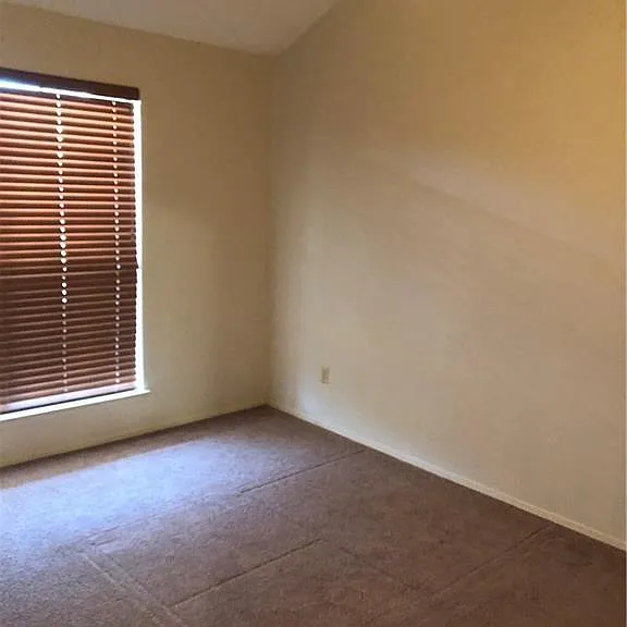 11605 Loweswater Ln — Photo 4