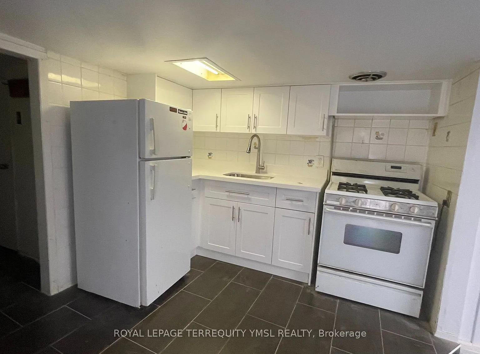 1 bed, $1,380 — Photo 2