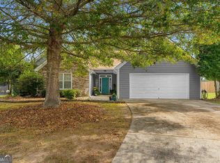 2553 Harvest Moon Ct, Powder Springs, GA 30127