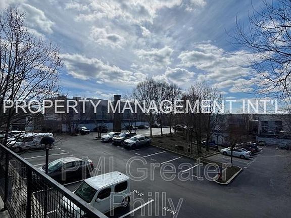 4th image of 182 Gay St APT 706