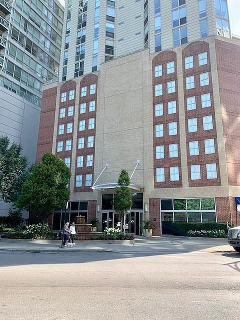 1st image of 645 N Kingsbury St APT 905