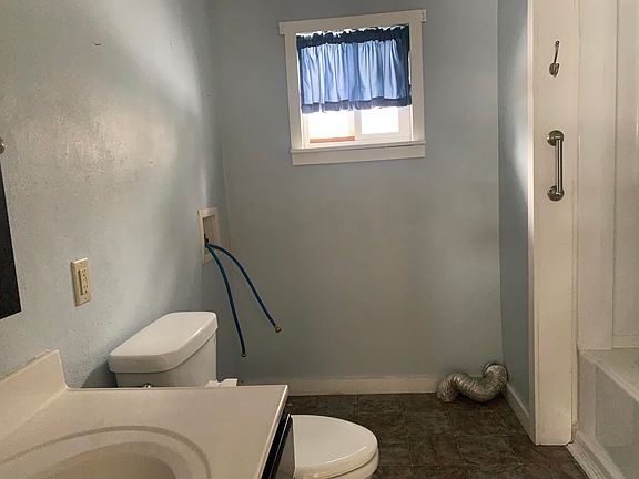 3rd image of 333 Sweetman St