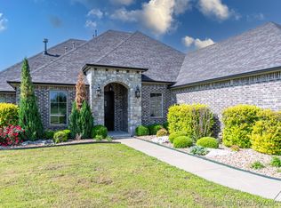 2707 Elkhorn Dr, Oologah, OK 74053