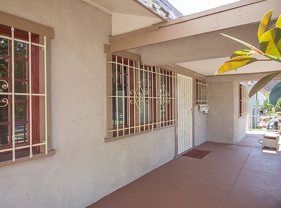 3rd image of 127 W Garfield Ave
