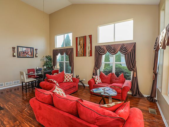 2nd image of 913 Vertin Blvd