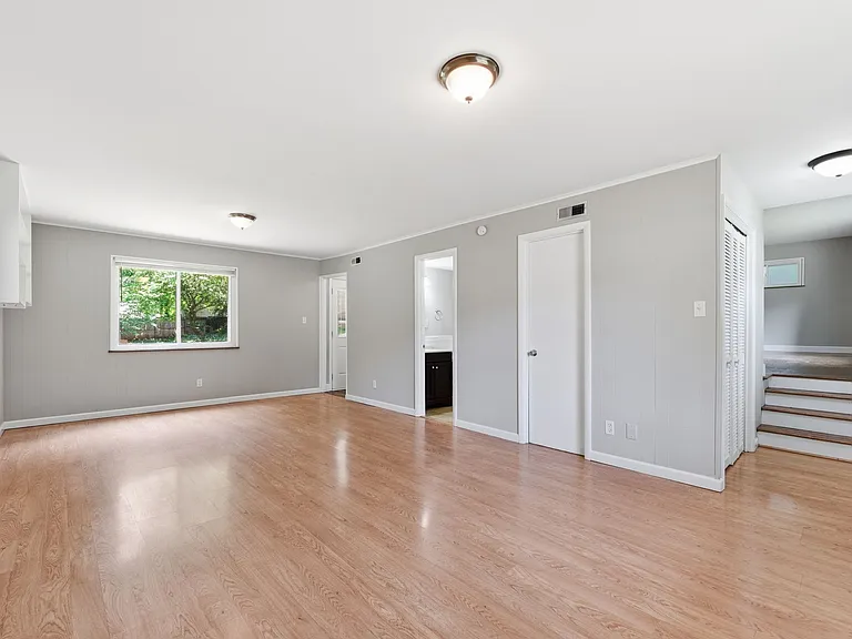 Bonus Room with half bathroom
