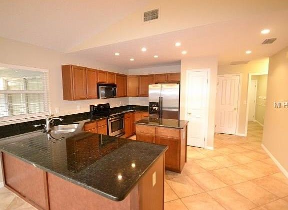4th image of 9210 Sunflower Dr