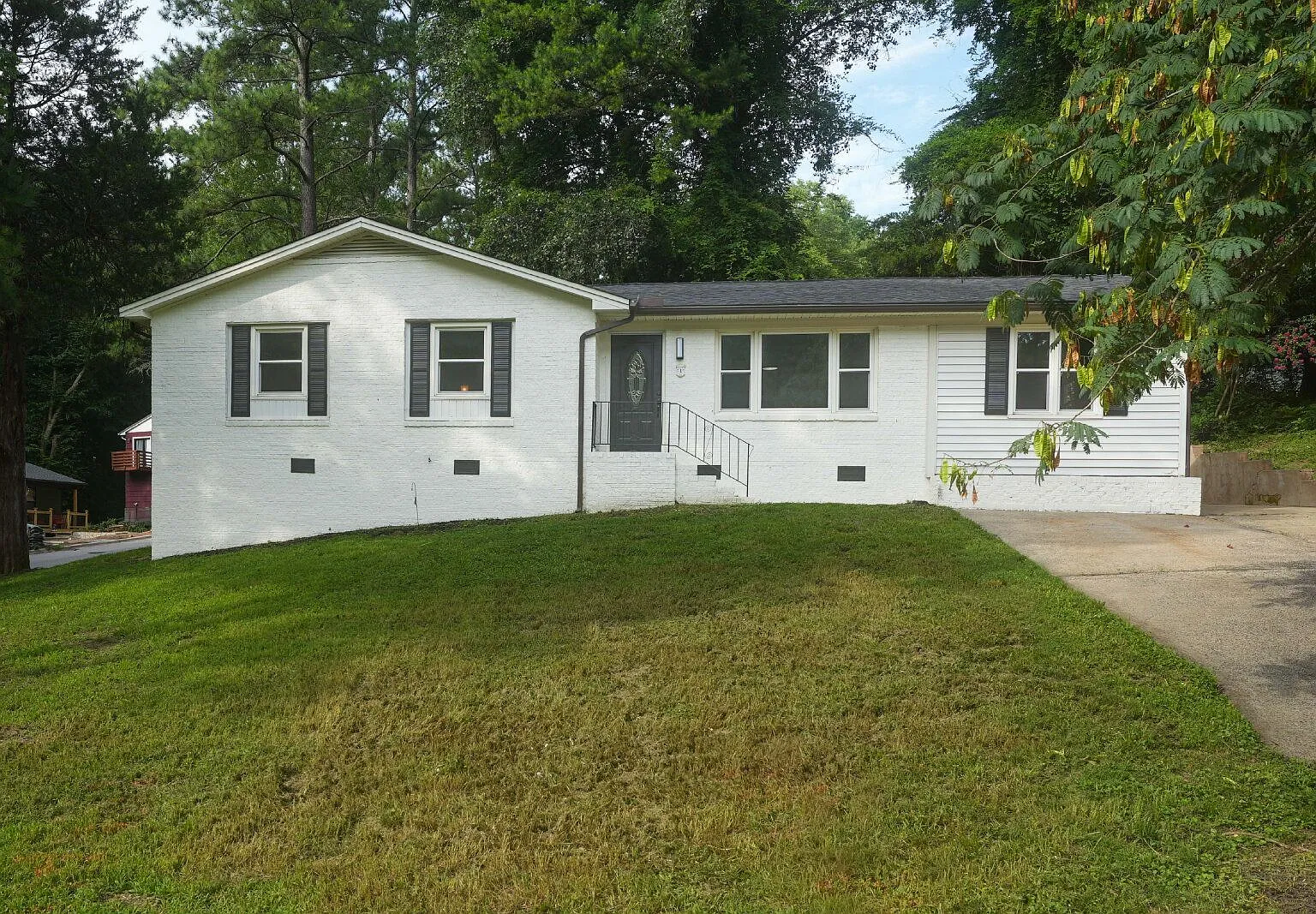 3 bed, 2.0 bath, 1724 sqft, $2,100 — Photo 1