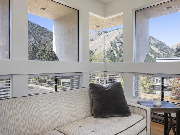 291 N 2nd Ave APT 1, Ketchum, ID 83340