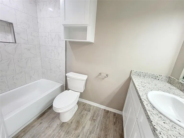 3808 Las Vistas Ln #1 — Photo 18