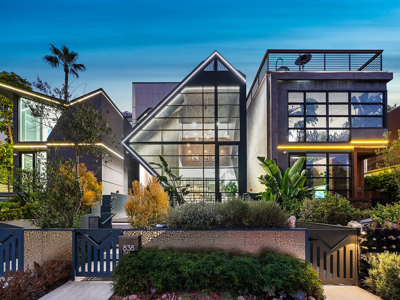 838 California Ave — Photo 1