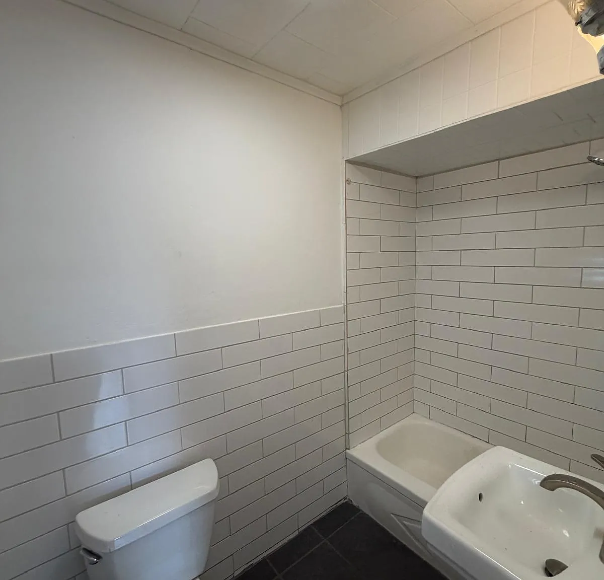 3 bed, 2200 sqft, $2,300 — Photo 4