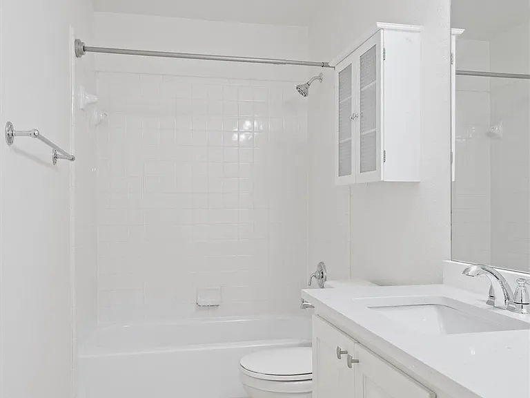 6425 Tasajillo Trl — Photo 34