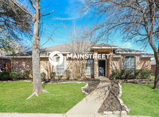 1017 Glencrest Dr, Cedar Hill, TX 75104