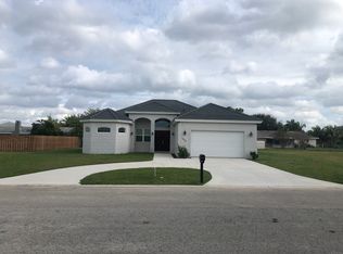 1522 Crestwood Cir W, Lehigh Acres, FL 33936