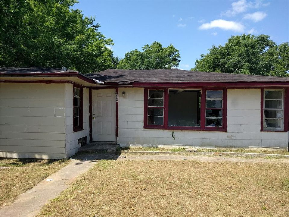 1st image of 609 E C St