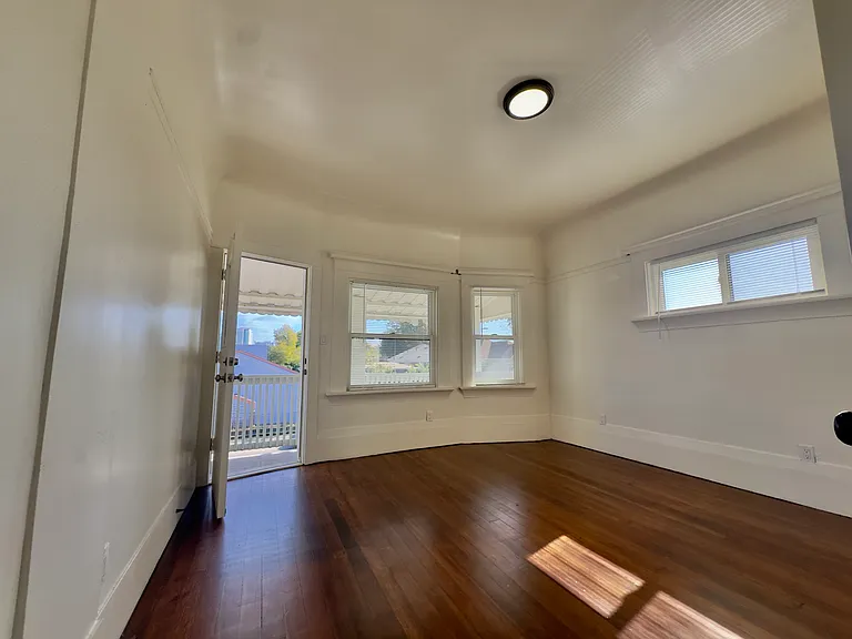 1303 Adeline St — Photo 14