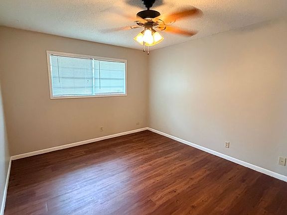 5th image of 109A Tampico Ct