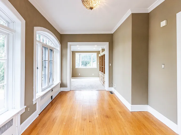 22 Serafin Pl — Photo 23