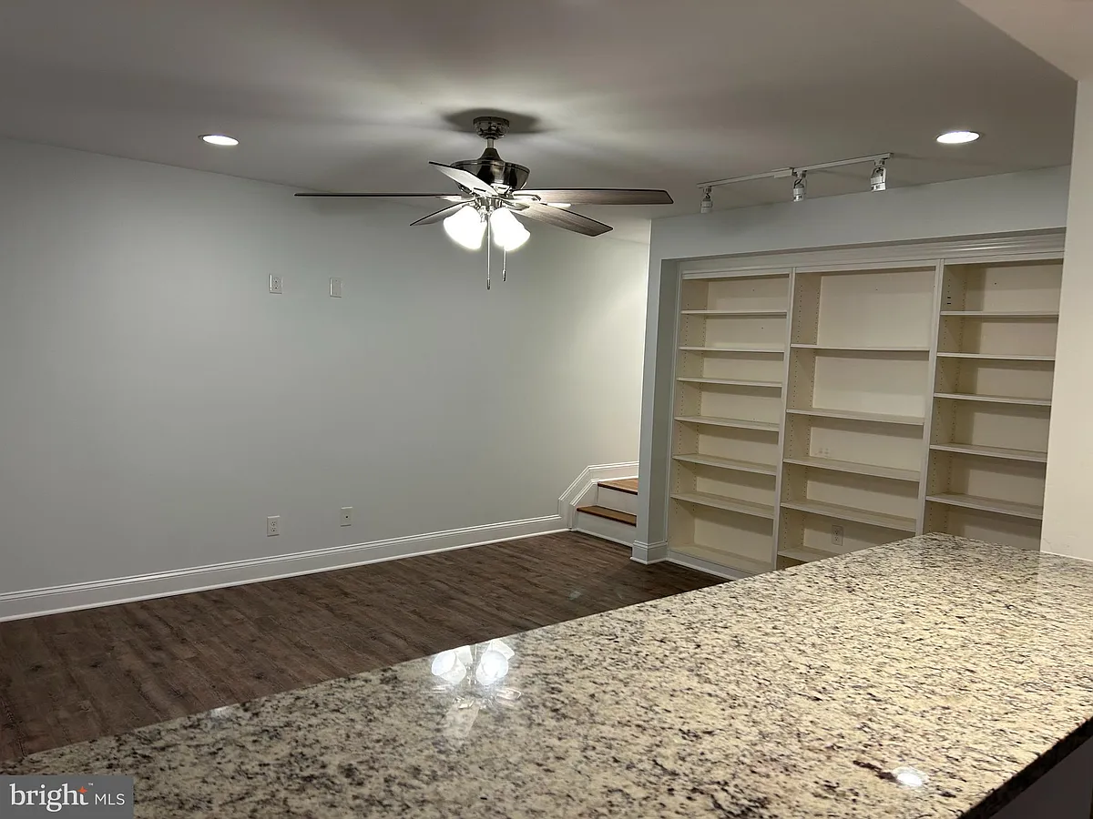 Building Photo - 4101 Corbin Hall Ln #BASEMENT