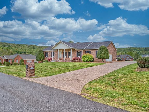 3rd image of 1001 N Plantation Dr