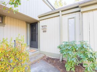 496 Heritage Vlg #D, Southbury, CT
