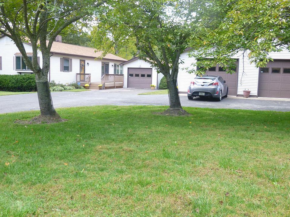 1st image of 307 Lake Dr