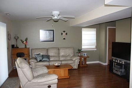 Spacious Family Room