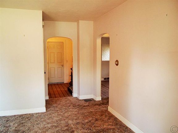 5th image of 311 South Ave W