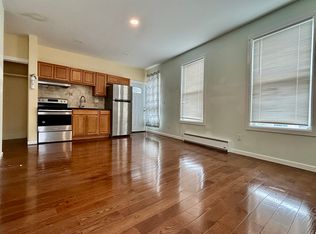 1 Main St #1C, Highland, NY 12528
